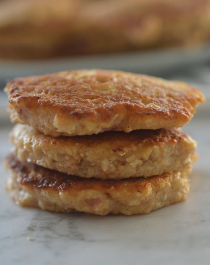 Apple and oat pikelets with no added sugar